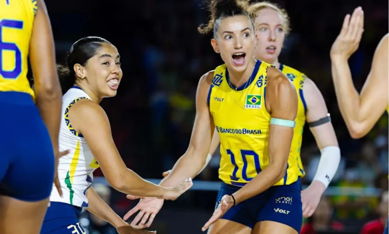 Brasil derrota a França no tie-break e garante vaga nas oitavas de final do Mundial de vôlei feminino